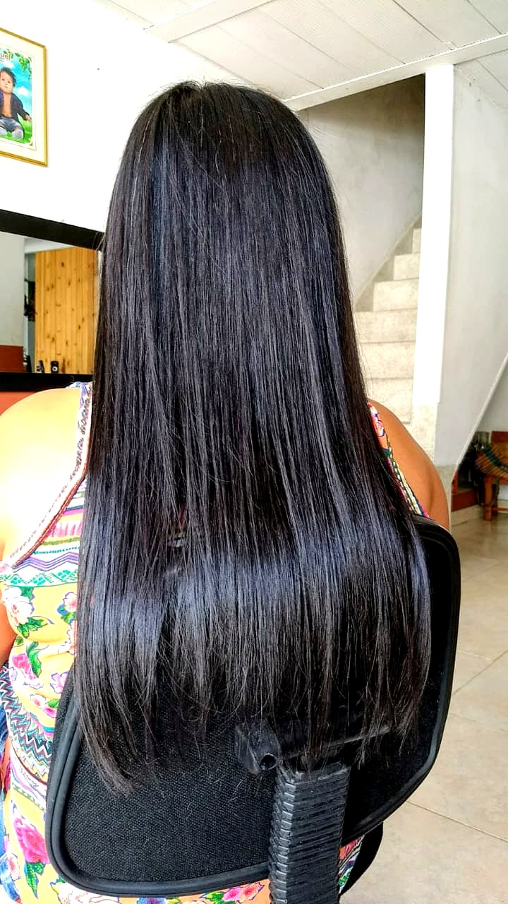 Cabello liso y brillante después del alisado